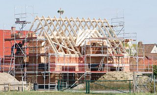 Immobilienpreise sind bereits "deutlich gesunken". - Mia Bucher/dpa
