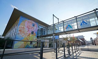 Zunächst widmeten sich die Ermittler den Vorgängen im Oldentruper Hof. Am Ende blieb ein Vorfall aus dem Jugendgästehaus in Bielefeld. - Peter Unger