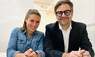 Eva Hüwe (34) und Fabian Henze (41) von dem Gütersloher Start-up „strassenglueck". - Lena Vanessa Niewald