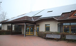 Die Dreifach-Sporthalle an der Gesamtschule Rödinghausen. - Archivfoto: Björn Kenter