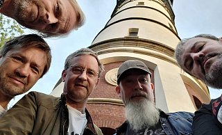 Die "Poempl"-Punkrocker (v. l.) Thorsten Drücker, Henning Poppe, Boris Fust, Till Schulze-Geißler und Daniel Hermes. - Privat