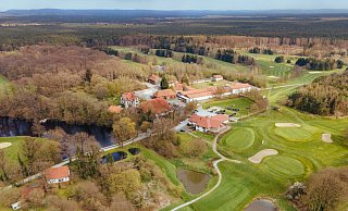 Auch das Gelände des Senne-Golfclub "Gut Welschof" wird Familie Fortmeier kaufen. - Besim Mazhiqi