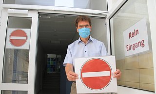 Matthias Koch, Leiter der Brede-Schulen, muss nach dem Corona-Fall eines Schülers in Quarantäne. Seine Kollegin, die im selben Raum war, nicht. (Das Foto entstand im vergangenen Sommer.) - David Schellenberg