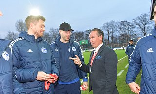 Das Freundschaftsspiel lockte etliche Zuschauer ins Ohlendorf-Stadion im Heidewald. Auch Thomas Hagedorn war natürlich vor Ort. - Jens Dünhölter