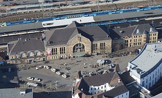 Rund um den Hauptbahnhof gibt es städtebaulich viele Schwachstellen. Mit einer Machbarkeitsstudie soll Lösungen suchen. Die Bürger werden gefragt. - NW-Archiv