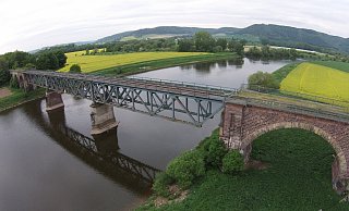 Der Bereich der Kennedy-Brücke zwischen Boffzen und Godelheim wurde als Herkunftsort des Geräuschs vermutet. - Thomas Kube