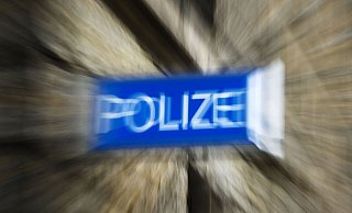 Die Paderborner Polizei fahndete nach dem Verursacher. - Themenbild: picture alliance / ZB / Arno Burgi