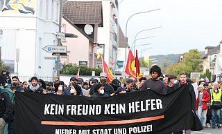 Rund 1.000 Teilnehmer kamen im Laufe der Demonstration zusammen, sie verlief weitestgehend friedlich. - Claus Frickemeier