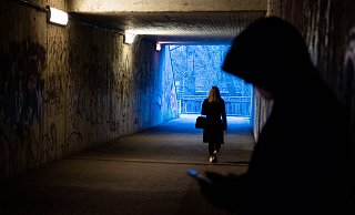 Auch die Unterführungen in den Siel und zum Sültebusch oder wie auf dem Bild in Rehme sind sogenannte Angsträume für Frauen. Auch wenn selten etwas passiert - ein mulmiges Gefühl wandert oftmals mit. - Lino Mirgeler