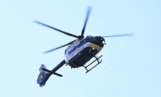 Anwohner hat der Polizeihubschrauber aufgeschreckt, der mehrere Stunden über Steinheim kreiste. - Felix Hörhager