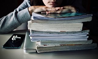 Wie und wann das eigene Smartphone in der Schule genutzt werden darf, regelt in Herford jede Schule selbst. - Pixabay