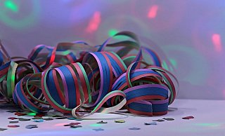 In der Karnevals-Hochburg Köln haben sich nun vor allem Menschen zwischen 15 und 24 Jahren angesteckt. - Symbolbild: Pixabay