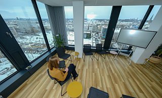 Im H1 hat die Abteilung Psychologie der Universität Räume mit Blick über die Stadt für Gruppentherapien eingerichtet. - Andreas Zobe