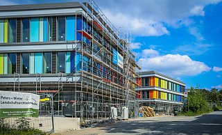 Farbenfroh kommt das 100-Millionen-Euro-Projekt daher. - Sarah Jonek