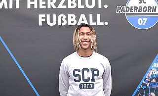 Der englische Innenverteidiger Bashir Humphreys vom FC Chelsea ist in der Rückrunde für den SC Paderborn im Einsatz. - SC Paderborn 07