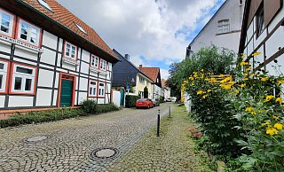 Mit der Denkmalbereichssatzung soll die Struktur des historischen Ortskerns von Schloß Neuhaus besonders geschützt werden. - Marc Schröder