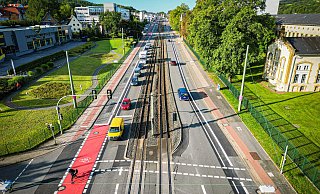 Die Stadtbahntrasse auf der Artur-Ladebeck-Straße ist nicht breit genug für die neuen Vamos-Stadtbahnwagen. Die Schienen müssen deshalb in den Sommerferien weiter auseinandergelegt werden. - Mike-Dennis Mueller / www.mdm.photo