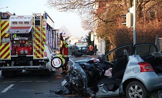 Ein 30-Jähriger aus Münster war im Dezember 2020 auf der B 65 mit stark überhöhter Geschwindigkeit mit einem entgegenkommenden Auto zusammengestoßen. - Patrick Schwemling (Archiv)