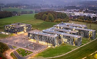 Die FH Bielefeld (vorne) auf dem Campus Nord wird die HSBI. - Mike-Dennis Müller / www.mdm.photo
