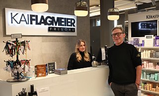 Johanna Flagmeier wird einmal den Friseursalon ihres Vaters Kai übernehmen. Doch noch ist es nicht soweit. - Frank-Michael Kiel-Steinkamp