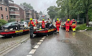 Das Foto zeigt den Einsatz am Donnerstag in Eschweiler. Dort führte die DLRG Evakuierungen durch. - DLRG/Niklas Weber