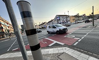 Ein neuer Bielefelder Blitzer ist aufgebaut und wird demnächst in Sieker scharf geschaltet. - Eike J. Horstmann