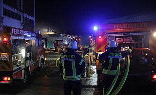 Der Brand am Kornhaus hatte am 5. November in den Abendstunden zu einem Großeinsatz der Warburger Feuerwehr geführt. - Dieter Scholz