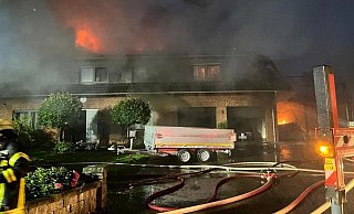 In Stemwede hat ein Wohnhaus gebrannt. - Feuerwehr Stemwede