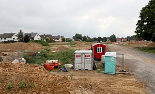 Im Stedefreunder Baugebiet haben die Erschließungsarbeiten bereits begonnen. - Frank-Michael Kiel-Steinkamp