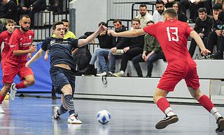 Brakes Jannis Wehmeier (dunkelblaues Trikot) traf beim 11:2 über Gadderbaum und hat jetzt Lust auf mehr. - Joerg Dieckmann