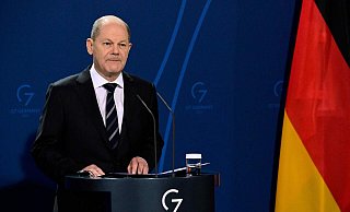 Bundeskanzler Olaf Scholz und seine Ampel-Regierung stehen zunehmend in der Kritik in Amerika bezüglich des Ukraine-Konfliktes. - Tobias Schwarz / POOL / AFP