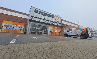 Der Elektrofachmarkt Expert an der Wasserbreite in Bünde. - Peter Heidbrink
