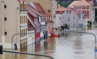 Mehrmals sorgte Starkregen für Hochwasser und überflutete Keller. - Pixabay/LucyKaef
