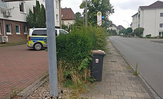 Ist eine wuchernde Hecke vor der Polizeiwache Lübbecke etwa ein Grund, sich aufzuregen und ausfallend zu werden? - Frank Hartmann
