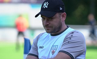 TuS-Trainer Daniel Eikelmann kann aus persönlichen und beruflichen Gründen sein Amt in Jöllenbeck nicht länger fortsetzen. Foto: Unger - Peter Unger