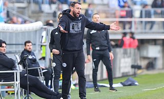 Arminia Bielefelds Trainer Mitch Kniat wird auch im kommenden Auswärtsspiel bei Borussia Dortmund II die Verantwortung tragen. - Oliver Krato