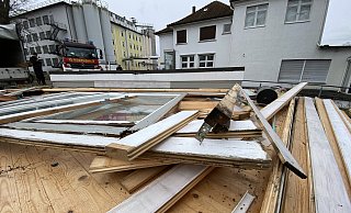 In dem eingestürzten Pavillon befand sich der Fabrikverkauf von Hahne bis zur Insolvenz 2019. - Dirk Windmöller