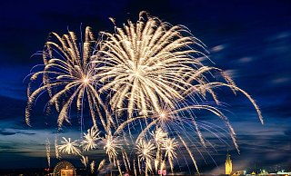 Nach der Libori-Woche inklusive Feuerwerk – hier der Blick vom Parkhaus des Brüderkrankenhauses – ziehen alle Beteiligten Bilanz. - Besim Mazhiqi
