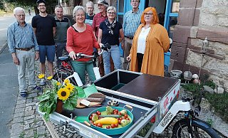 Das Wahlkampfteam der Warburger Grünen mit Willi Bornhorst (v. l.), Kai Greupner, Hermann Ludwig, Doris Hauck, Josef Schrader, Willi Bott, Maria Theresia Herbold, Alfred Berge und Hilla Zavelberg-Simon. - Dieter Scholz