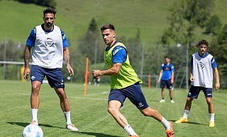 Marcel Hoffmeier (r., mit Adriano Grimaldi) kämpft um einen Platz in der SCP-Startelf. - Oliver Krato