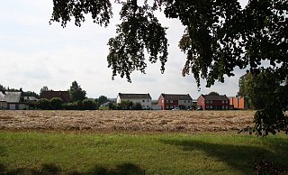 Blick auf das in der Diskussion stehende Areal vom Gelände des Nordhofes aus. Im Hintergrund liegt die Brackfeldstraße. - Britta Bohnenkamp-Schmidt