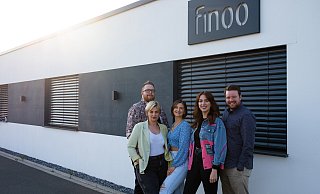Freuen sich auf viele Besucher beim Fancy Flohmarkt: Alexander Wilmsmeier von Finoo-Vino.de (v. l.) , Friseurmeistern Jana Wilmsmeier, Josefine Skotzek von Josigraphy, Clarissa George und Soeren Müller ASB GmbH. - Wilmsmeier