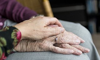 Mehr Kontakt hilft Patienten beim Gesund werden. - pixabay