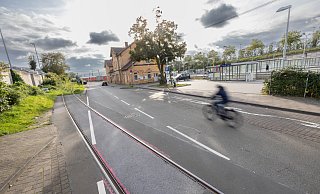 Wichtige Weichen zur Umgestaltung des Bereiches um den Bahnhof Brackwede sollen in diesem Jahr gestellt werden, sei es die Frage zu Erhalt und Ausbau des Fernbusbahnhofs, zum Bau einer großen Mobilitätsstation oder zur Ausweisung der Eisenbahnstraße als Fahrradstraße. - Oliver Krato