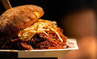 Beim Streetfood-Festival in Kirchlengern wird es eine große Auswahl an kulinarischen Angeboten geben. - Symbolfoto: Pixabay/Randgruppe