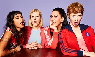 Jo (Salka Weber, v.l.), Franzi (Llewellyn Reichmann), Elif (Jasmin Shakeri) und Lena (Sarah Bauerett) zeigen in "Deadlines", dass eigentlich nur Freundschaft zählt. - ZDF/Anne Wilk