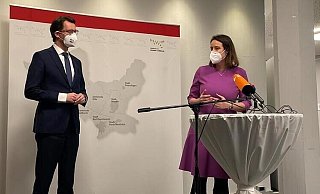 NRW-Ministerpräsident Hendrik Wüst zusammen mit der Landrätin Anna Bölling. - Patrick Schwemling