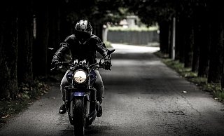 Der Motorradfahrer war mehrfach zu schnell unterwegs - das beweist sichergestelltes Videomaterial. - Symbolbild Pixabay