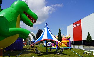 Der Hüpfburgen-Park ist bis Ende August in Paderborn. - Felix Schwien
