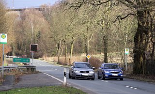 Riskante Überholmanöver sind fast jeden Tag auf der L 755 zwischen Neuen- und Altenbeken zu sehen. Aufgrund der vielen Abzweigungen zu Wanderparkplätzen, Feldwegen oder zu den Anliegern besteht eine erhöhte Unfallgefahr. - Kurt Blaschke
